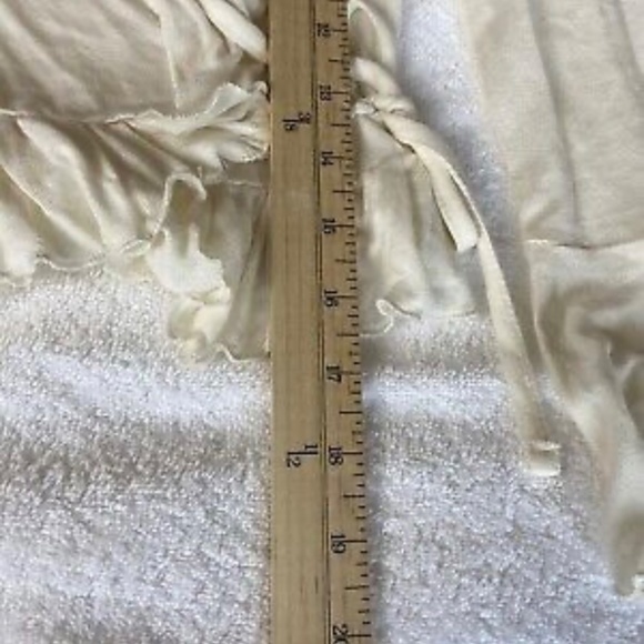 URBAN OUTFITTERS women's wrap blouse top with ruffle sleeve size XS - Picture 6 of 7